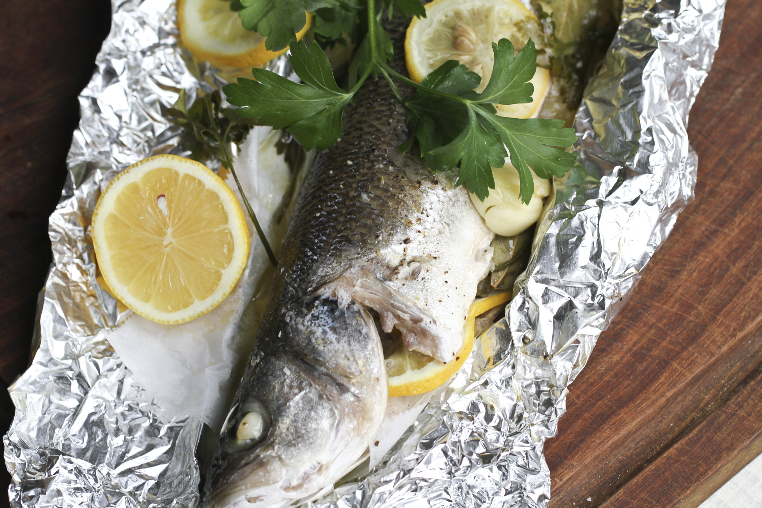 grilled whole fish in foil